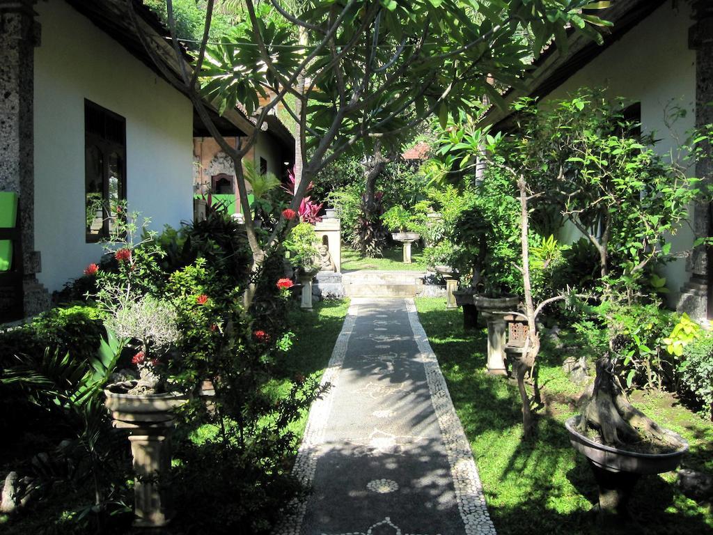 Galang Kangin Bungalows Amed Habitación foto