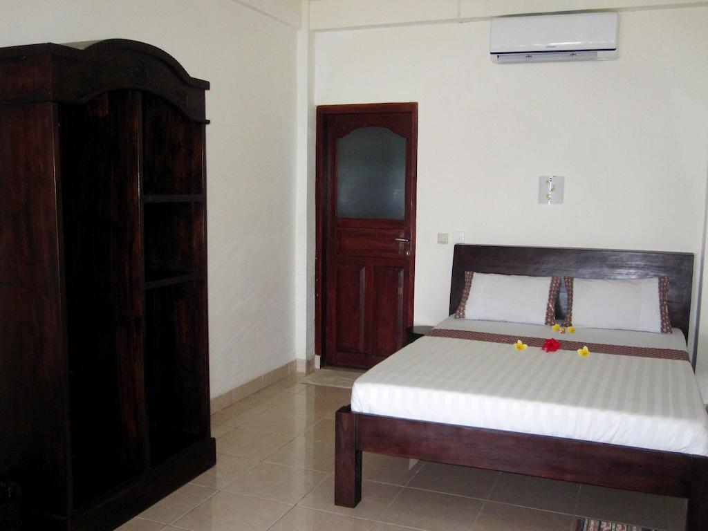 Galang Kangin Bungalows Amed Habitación foto